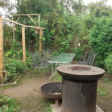 Bauernhof-offene Gartenhuette Gruene Oase Schlafsack Hausbreitenbach